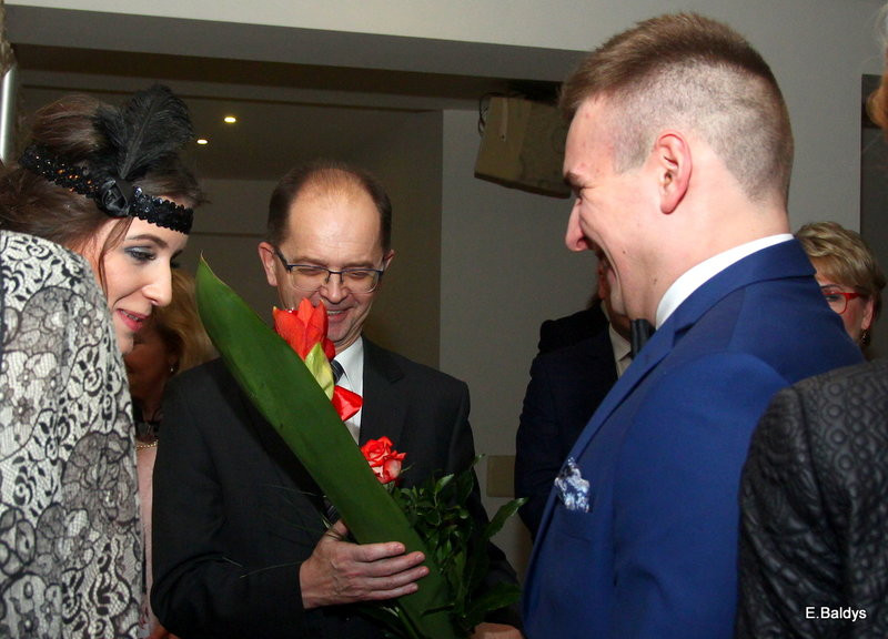 Studniówka I LO w Finezji (zdjęcia)