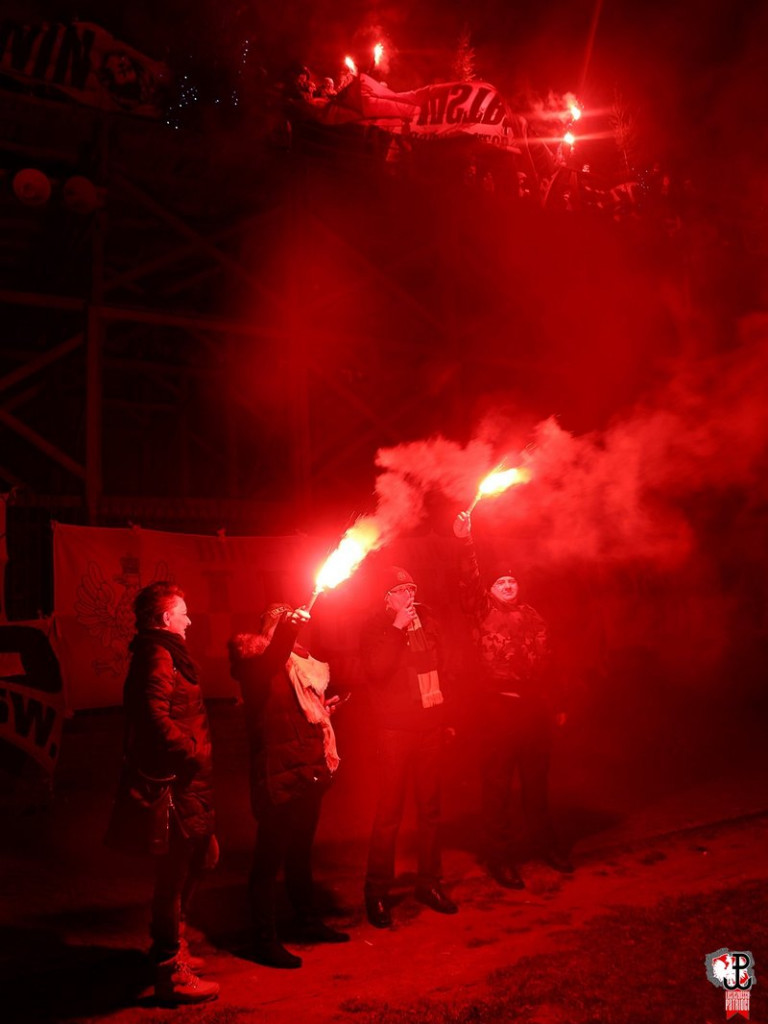 Kibice na Jasnej Górze (kilka zdjęć)