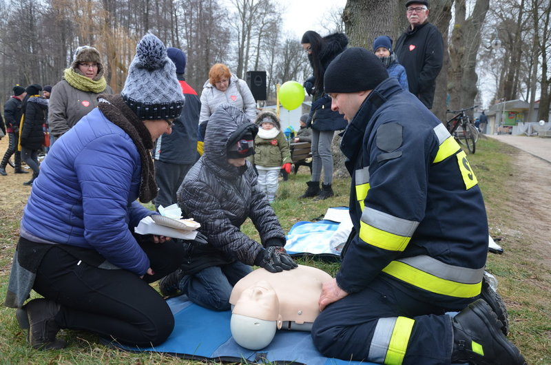 Gorące serca chłodzone w jeziorze (zdjęcia)