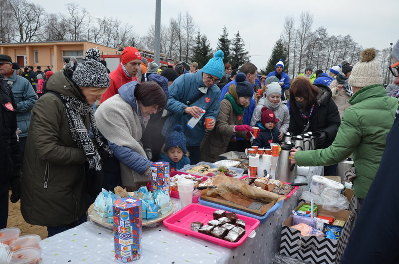Gorące serca chłodzone w jeziorze (zdjęcia)