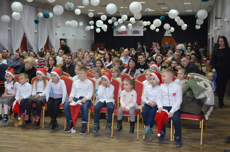 Przedszkolacy zagrali dla WOŚP w Lipnie (zdjęcia)