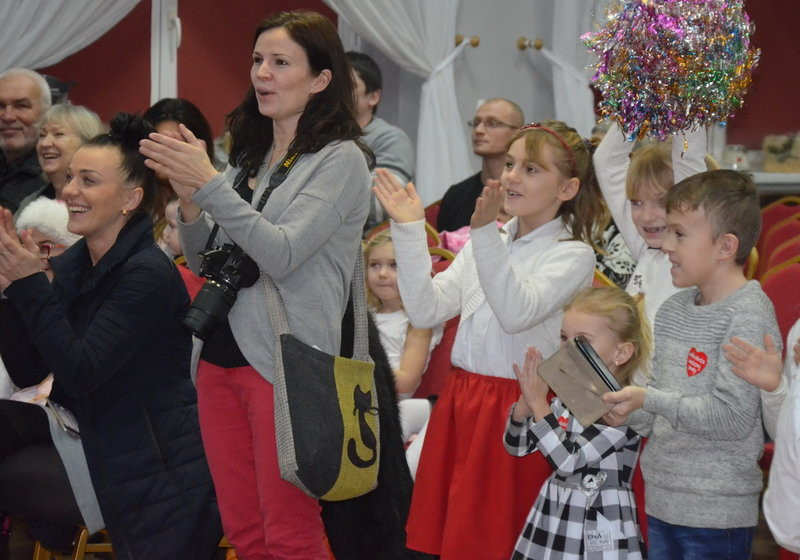 Przedszkolacy zagrali dla WOŚP w Lipnie (zdjęcia)