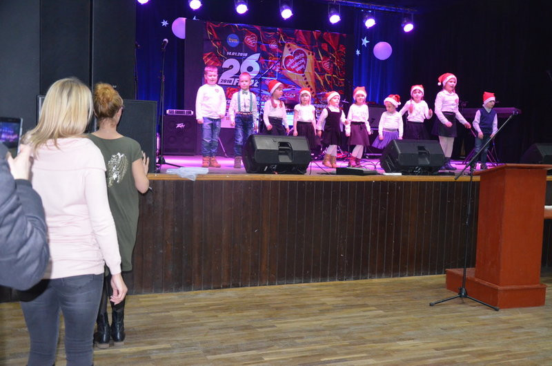 Przedszkolacy zagrali dla WOŚP w Lipnie (zdjęcia)