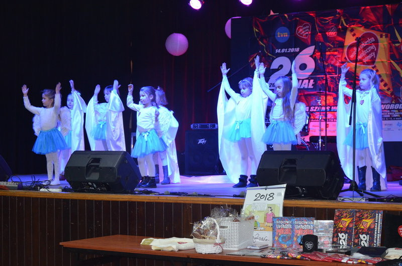 Przedszkolacy zagrali dla WOŚP w Lipnie (zdjęcia)