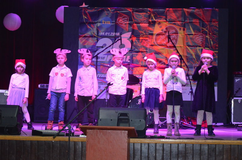 Przedszkolacy zagrali dla WOŚP w Lipnie (zdjęcia)