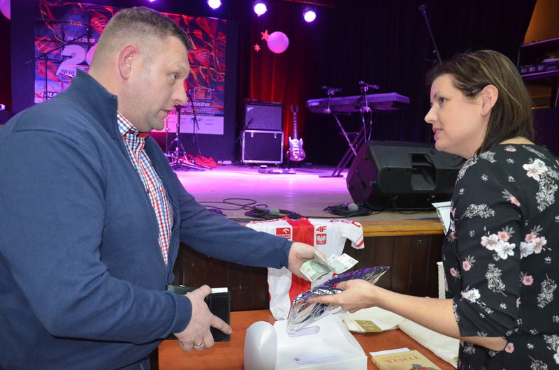 Przedszkolacy zagrali dla WOŚP w Lipnie (zdjęcia)