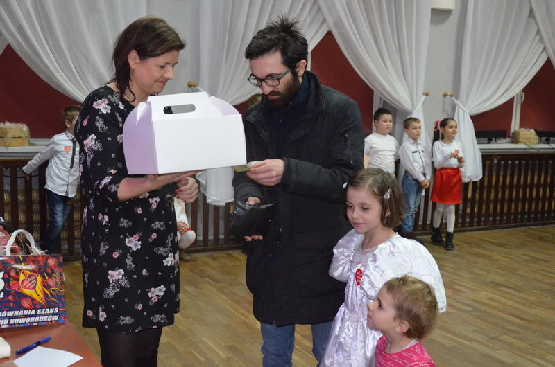 Przedszkolacy zagrali dla WOŚP w Lipnie (zdjęcia)