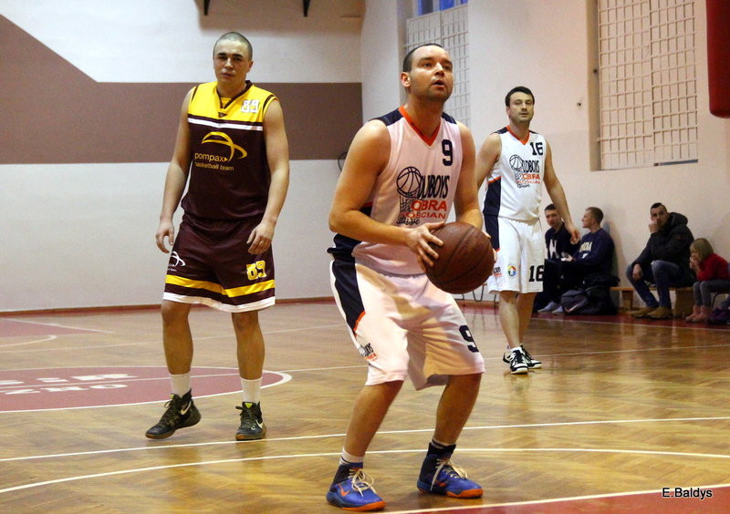 Amatorzy pod koszami (zdjęcia)