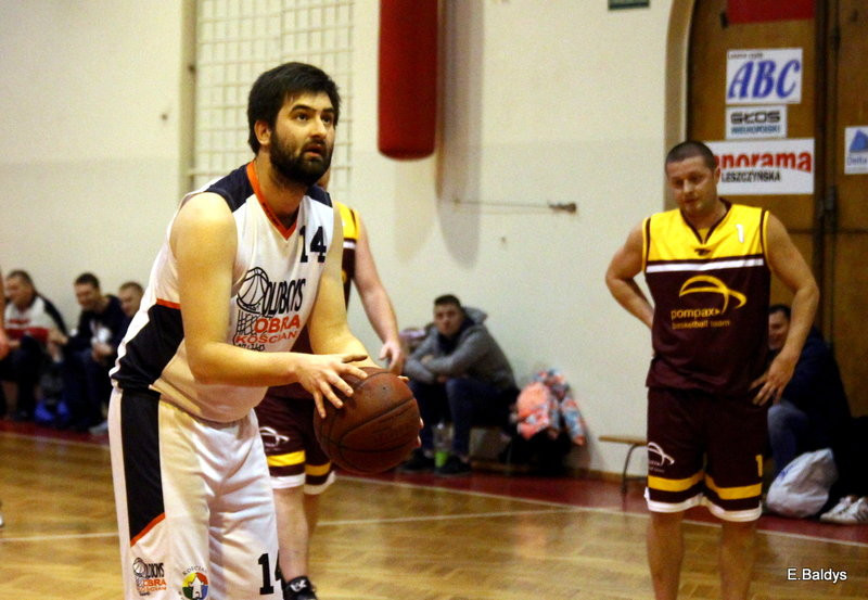 Amatorzy pod koszami (zdjęcia)