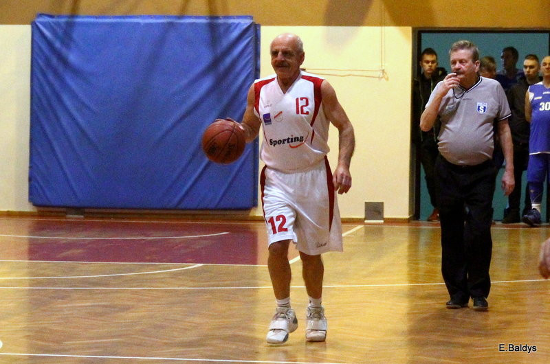 Amatorzy pod koszami (zdjęcia)