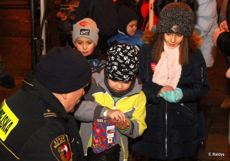 Światełko do nieba z Rynku w Lesznie (zdjęcia)