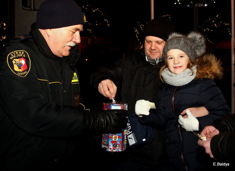 Światełko do nieba z Rynku w Lesznie (zdjęcia)