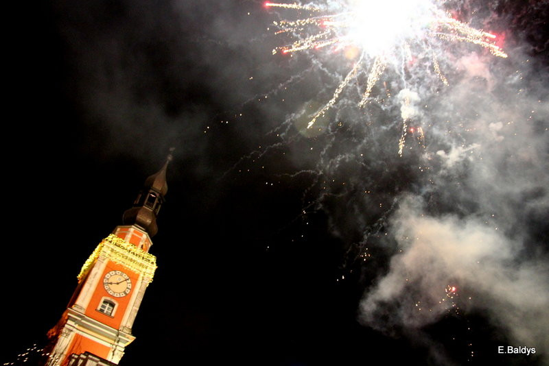 Światełko do nieba z Rynku w Lesznie (zdjęcia)