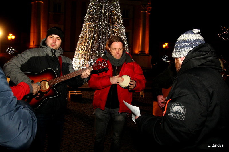 Światełko do nieba z Rynku w Lesznie (zdjęcia)