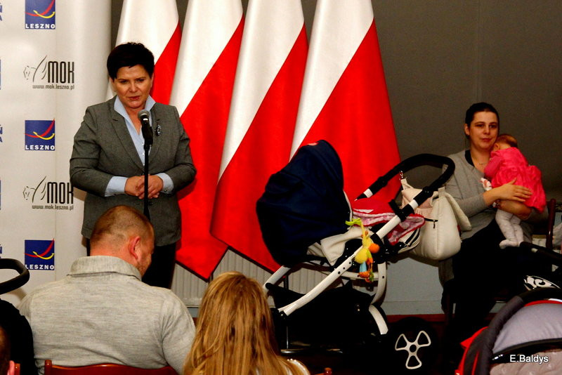 Beata Szydło wręczała Leszczyńskie Becikowe (zdjęcia)