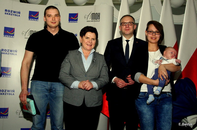 Beata Szydło wręczała Leszczyńskie Becikowe (zdjęcia)