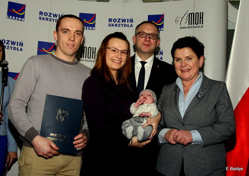 Beata Szydło wręczała Leszczyńskie Becikowe (zdjęcia)