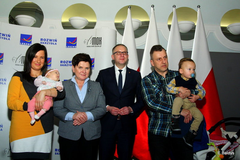 Beata Szydło wręczała Leszczyńskie Becikowe (zdjęcia)