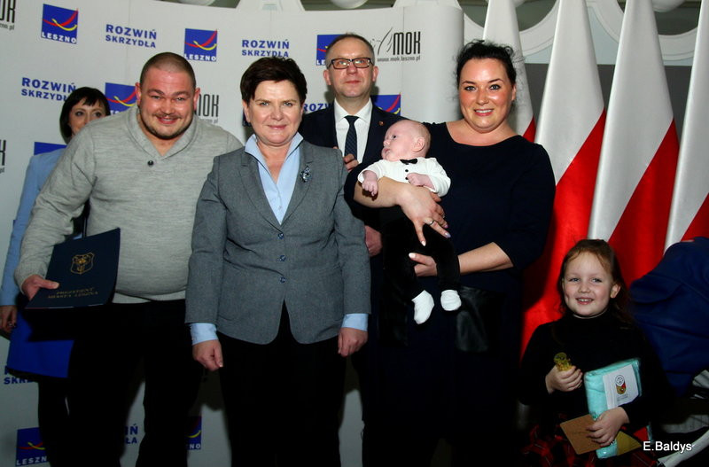 Beata Szydło wręczała Leszczyńskie Becikowe (zdjęcia)