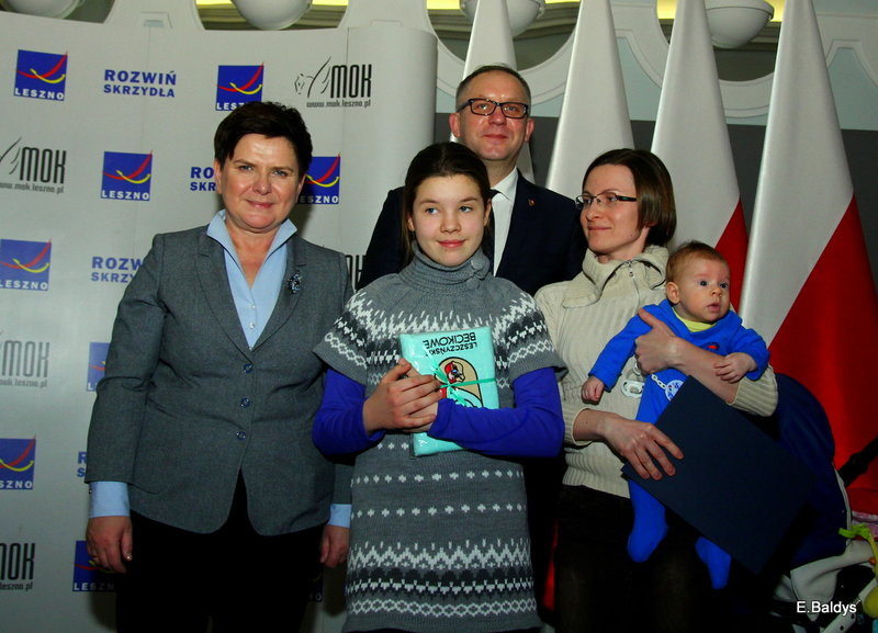 Beata Szydło wręczała Leszczyńskie Becikowe (zdjęcia)