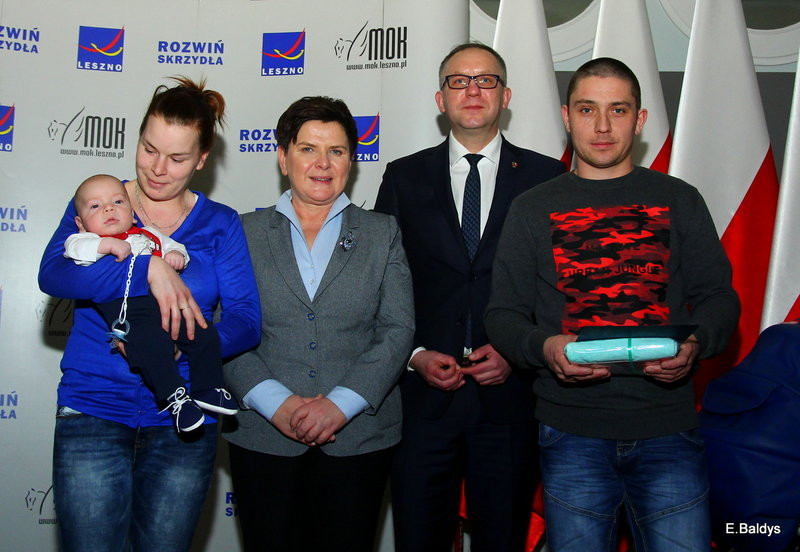 Beata Szydło wręczała Leszczyńskie Becikowe (zdjęcia)