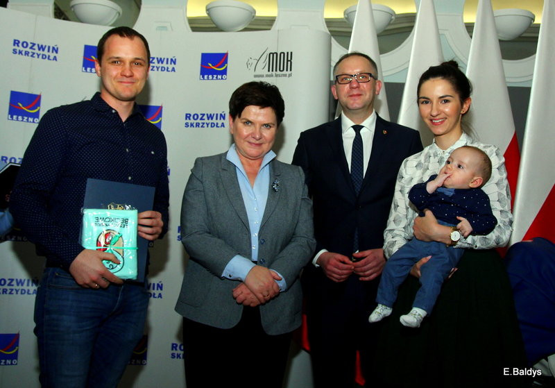 Beata Szydło wręczała Leszczyńskie Becikowe (zdjęcia)