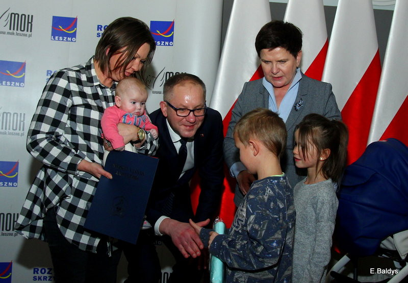 Beata Szydło wręczała Leszczyńskie Becikowe (zdjęcia)