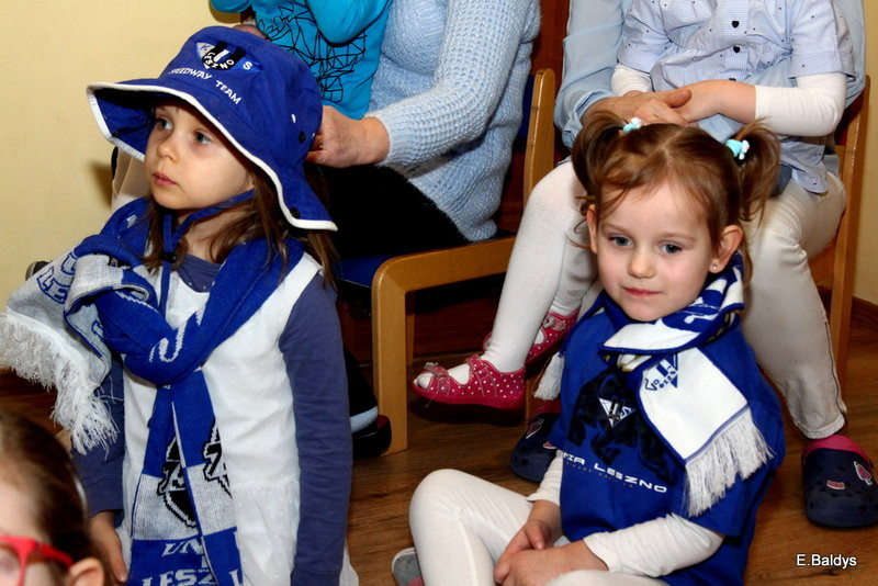 Żużlowe smerfy w Kolorowym Świecie (zdjęcia)