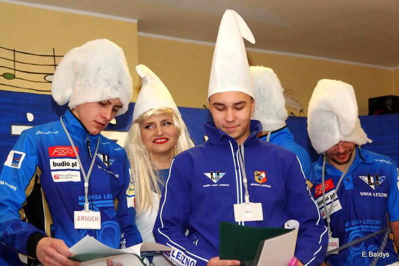 Żużlowe smerfy w Kolorowym Świecie (zdjęcia)