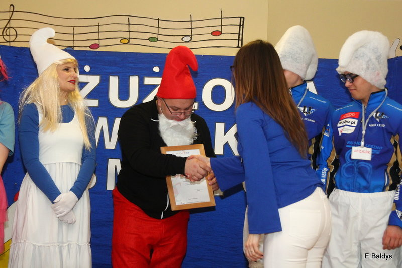 Żużlowe smerfy w Kolorowym Świecie (zdjęcia)