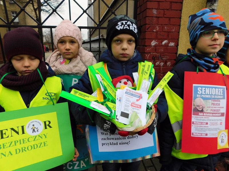 Patrol policyjno - uczniowski (zdjęcia)