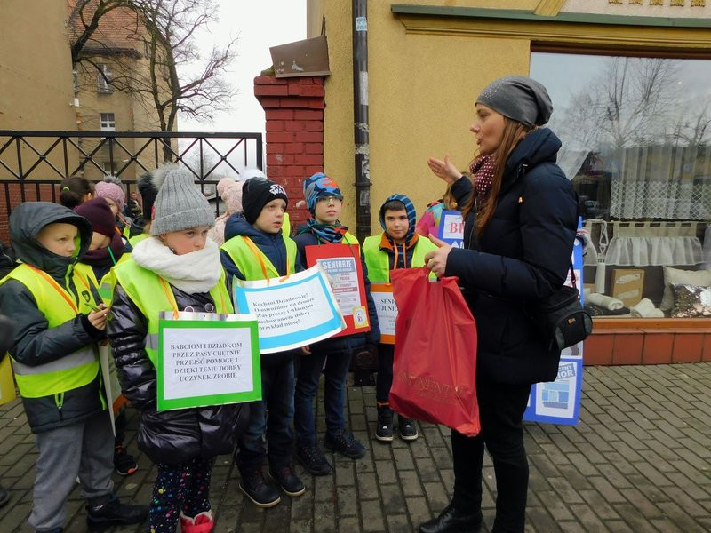 Patrol policyjno - uczniowski (zdjęcia)