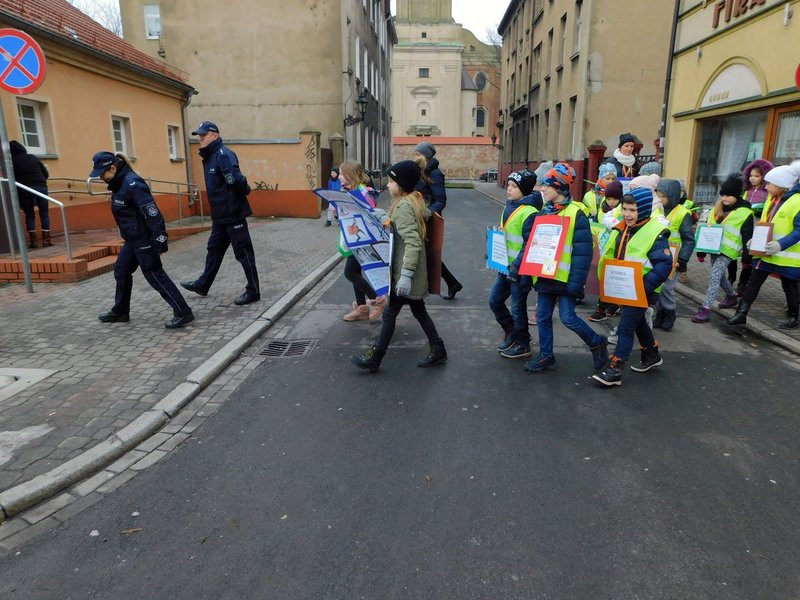 Patrol policyjno - uczniowski (zdjęcia)