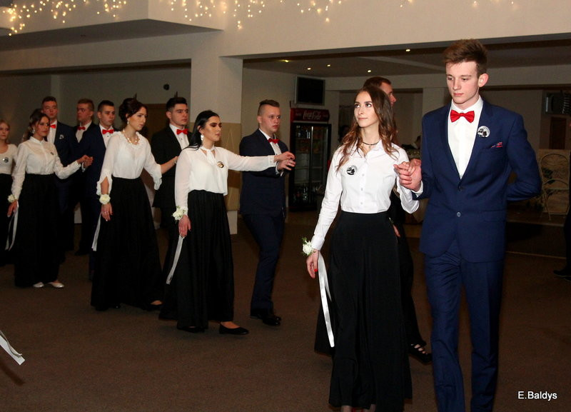 Studniówka Zespołu Szkół nr 4 (zdjęcia)