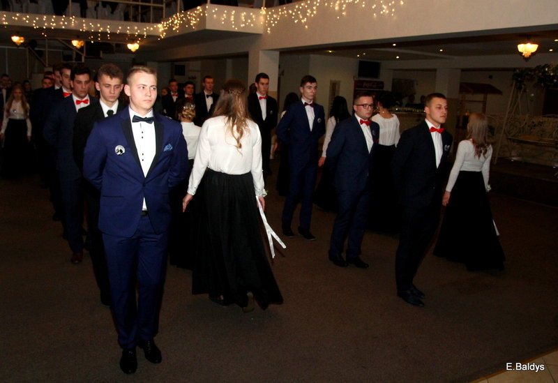 Studniówka Zespołu Szkół nr 4 (zdjęcia)