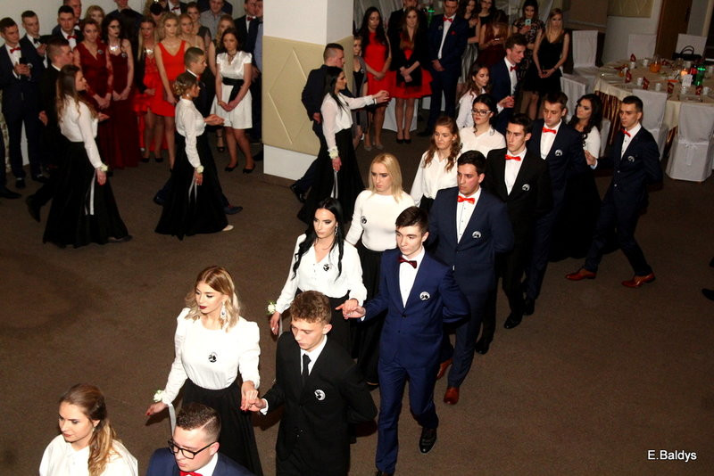 Studniówka Zespołu Szkół nr 4 (zdjęcia)