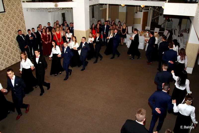 Studniówka Zespołu Szkół nr 4 (zdjęcia)