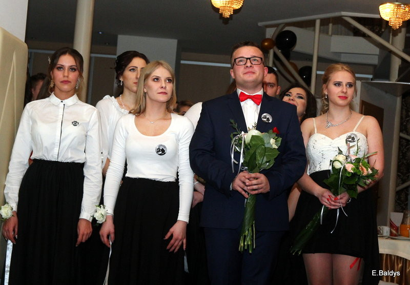 Studniówka Zespołu Szkół nr 4 (zdjęcia)