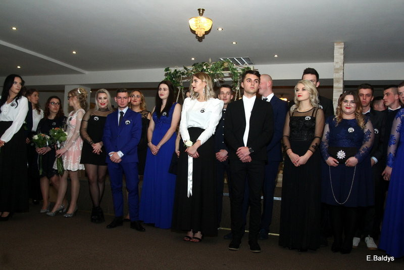 Studniówka Zespołu Szkół nr 4 (zdjęcia)