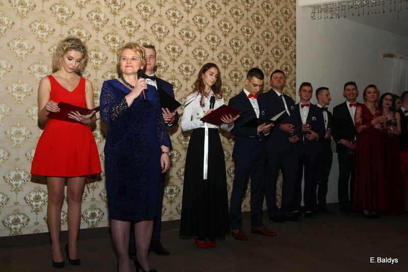 Studniówka Zespołu Szkół nr 4 (zdjęcia)