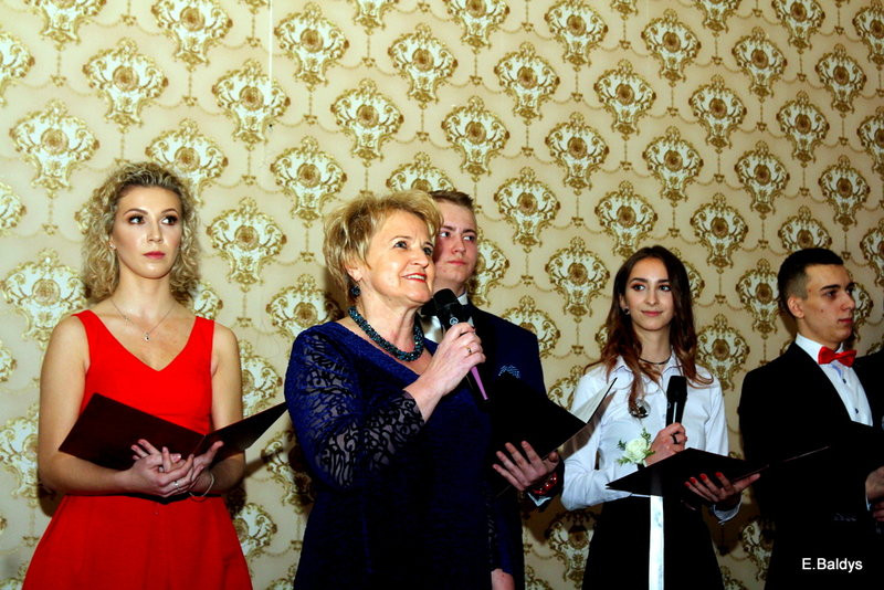 Studniówka Zespołu Szkół nr 4 (zdjęcia)