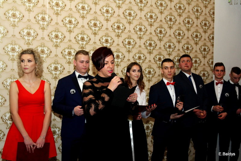 Studniówka Zespołu Szkół nr 4 (zdjęcia)