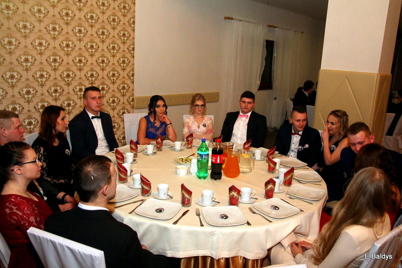 Studniówka Zespołu Szkół nr 4 (zdjęcia)