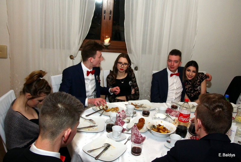 Studniówka Zespołu Szkół nr 4 (zdjęcia)