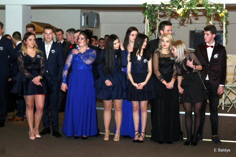 Studniówka Zespołu Szkół nr 4 (zdjęcia)