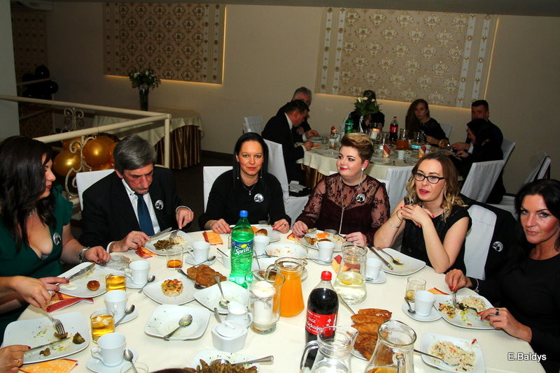 Studniówka Zespołu Szkół nr 4 (zdjęcia)