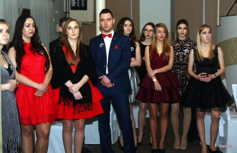 Studniówka Zespołu Szkół nr 4 (zdjęcia)