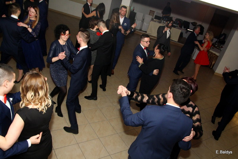 Studniówka Zespołu Szkół nr 4 (zdjęcia)