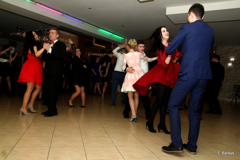 Studniówka Zespołu Szkół nr 4 (zdjęcia)