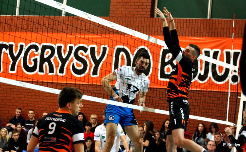 Derby dla Leszna! (zdjęcia)